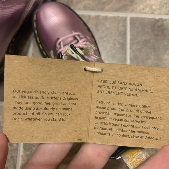 Dr Doc Martens Women's Vegan 1460 Pink Metallic Combat Boots Size 8 - Picture 7 of 11